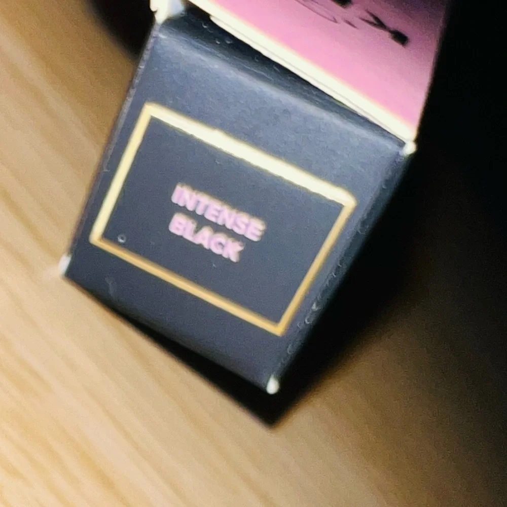 TOO FACED: Intense Black Killer Kajal 12 Hour Eyeliner